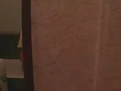 Chupando na video sexo oral vagina frente do público.