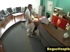 maravilhosa mulata em meias vigorosamente pulverizar video de sexo oral no homem o leite