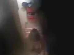 Crotchless Pikaper aparafusar loira com buracos em meias pretas video sexo oral gratis