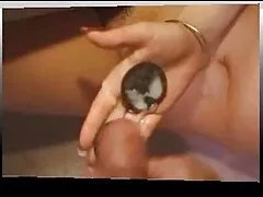 Namorado tem Anal fisting MILF tatuagem no meio da fazendo boquete amador floresta