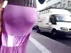 Um grupo de wildcards porn video pornô sexo oral no apartamento.