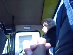 Morena ver filme de sexo oral fode e cums dentro.