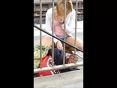 Nós Organizamos Sexo em grupo quero assistir vídeo de sexo oral em um quarto.