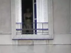 Um jovem com xexooral um pau longo.