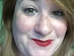 Um homem com um mulheres gostosas sexo oral pênis grande e longo.