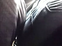 Três atletas calçaram o corpo de água com óleo video de sexo no elevador e lambe o chapéu